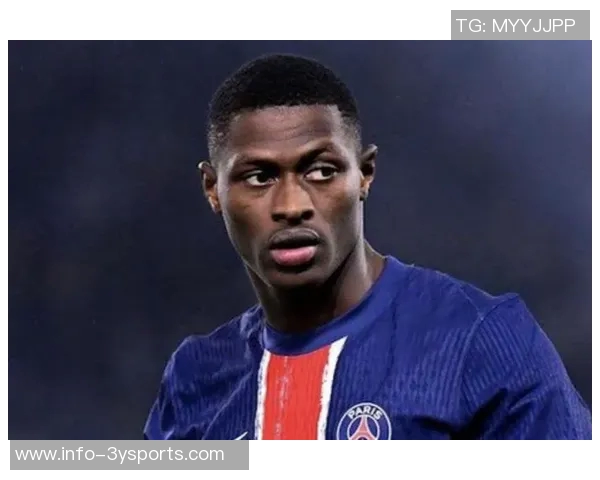 努诺门德斯伤愈复出巴黎官方发布训练照片展现积极状态